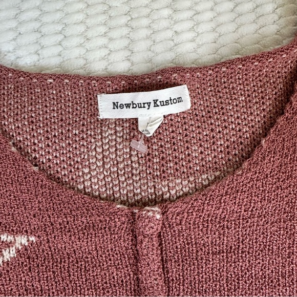 Newbury Kustom Womens M Oversized Pink Tan Star Pullover Sweater Medium Weight - Picture 6 of 11